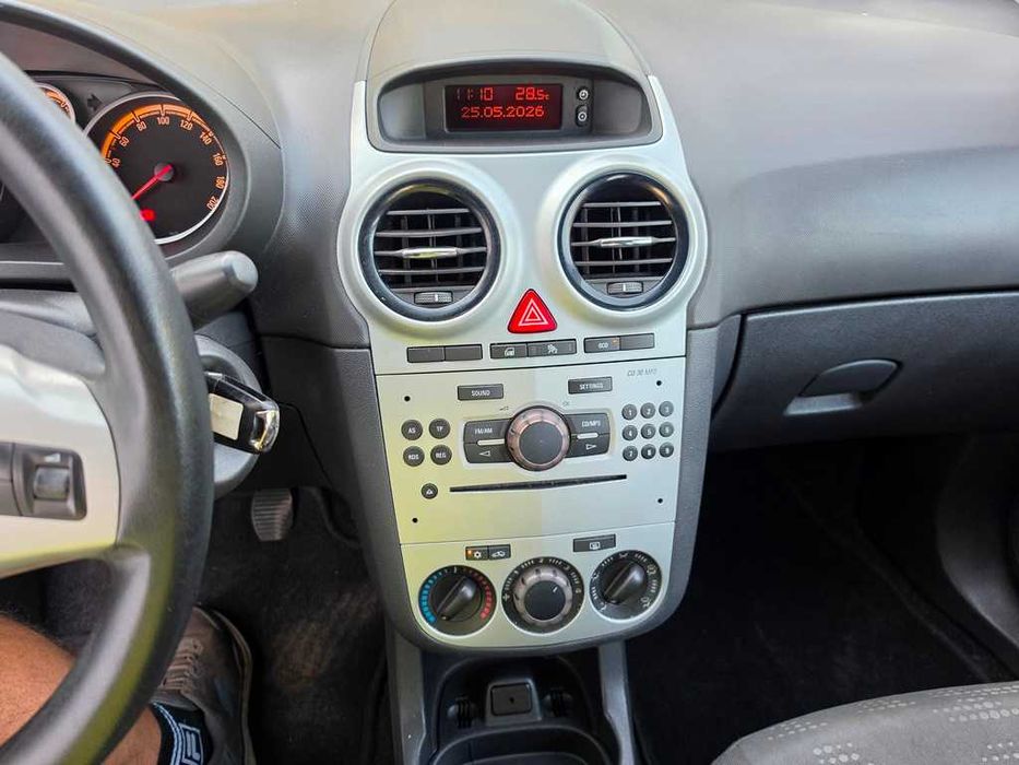 Opel Corsa D 1.2i 16v 86Cv 02/2012