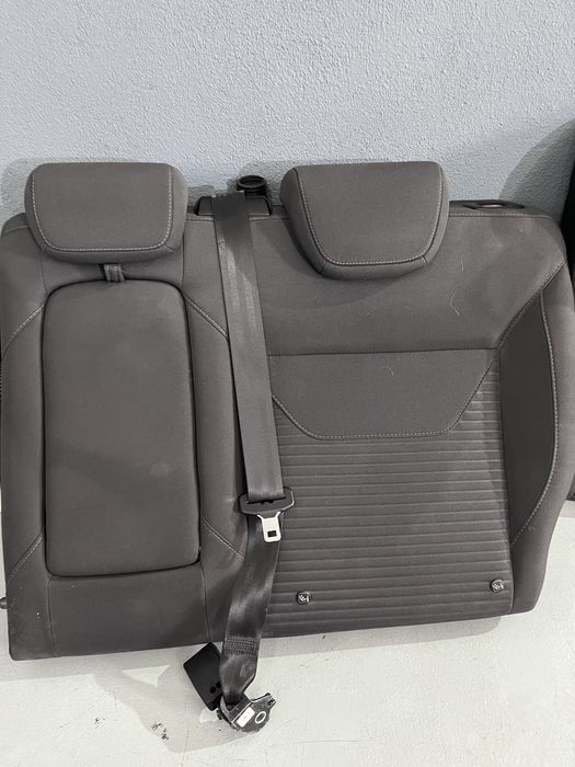 Bancos traseiros ford focus 2016