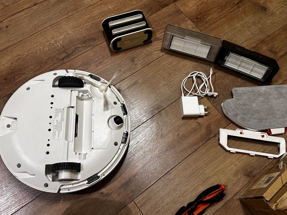Миючий робот пилосос xiaomi robot vacuum mop p