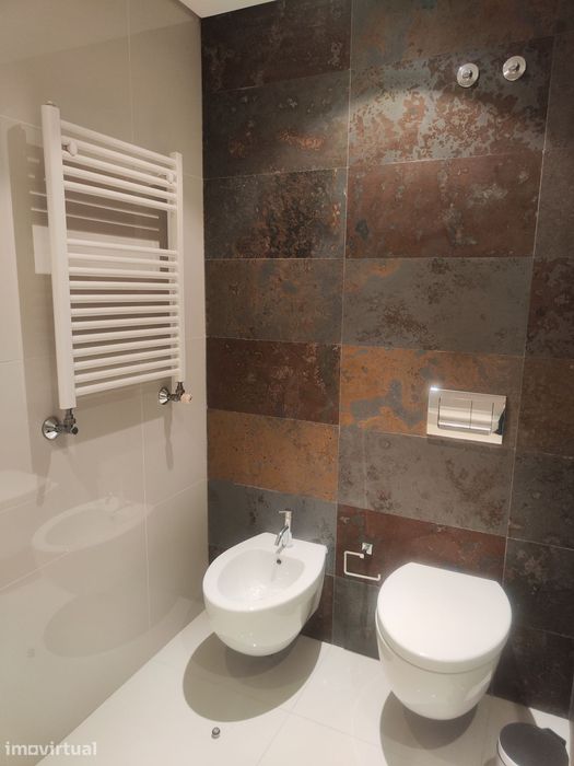 Apartamento Renovado T2 Avenida Bessa - 2 lugares garagem
