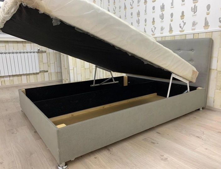 Акция!Комплект Мягкая  двуспальная  кровать с матрасом 160х200 Одесса!