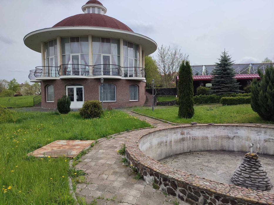 В Омеляна Здам Ресторанно-розважальний комплекс неподалік від міста