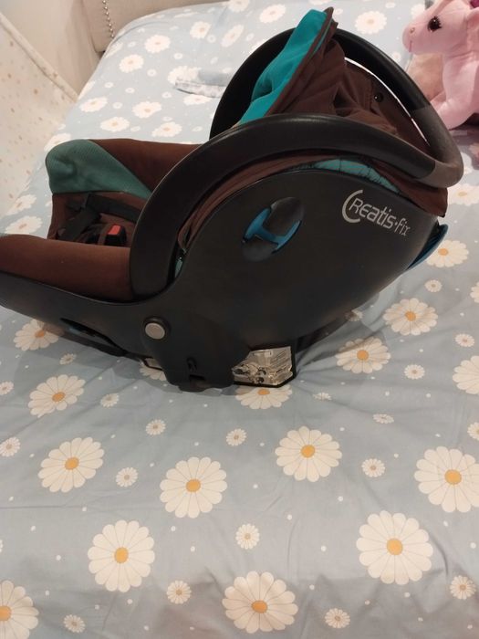 Babycoque/ ovo e mesa de atividades