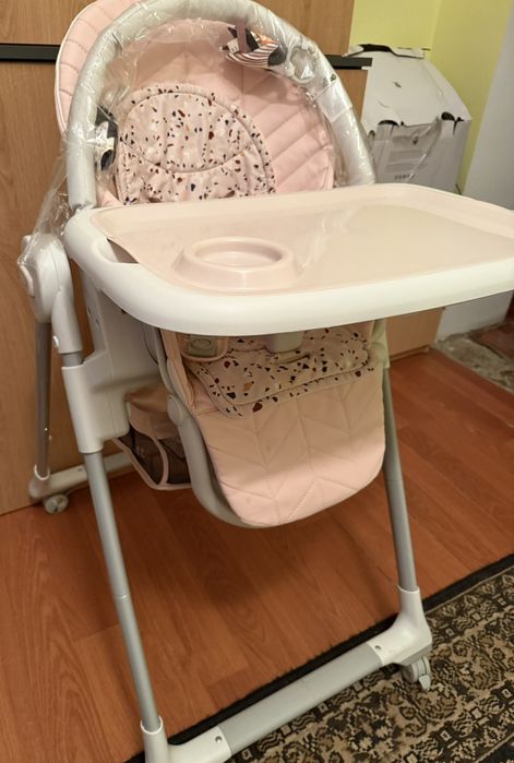 Крісло для годування