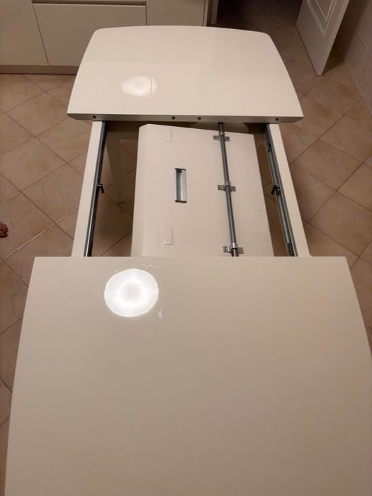 Mesas de jantar branca com 6 cadeiras