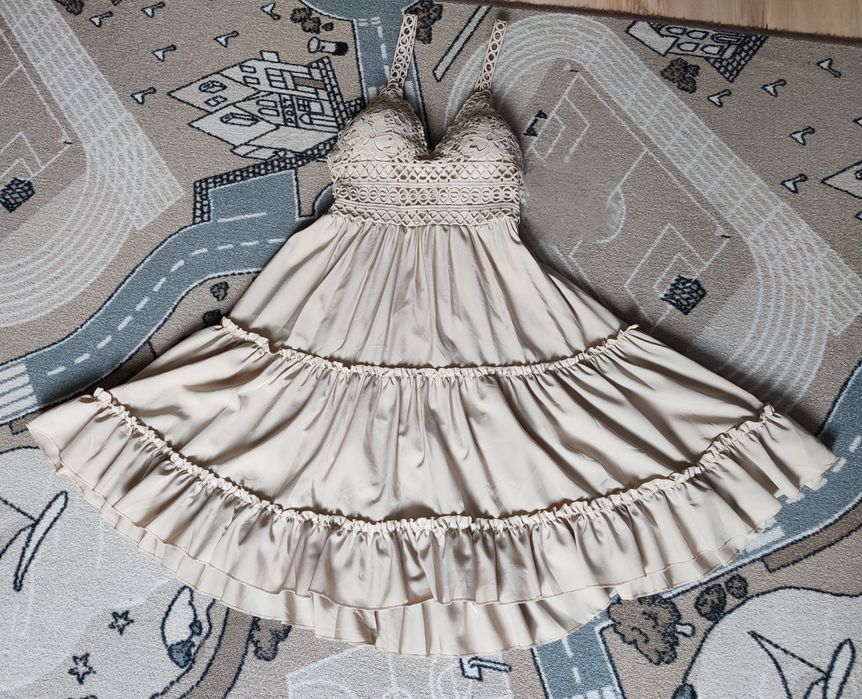 Sukienka letnia na ramiączkach