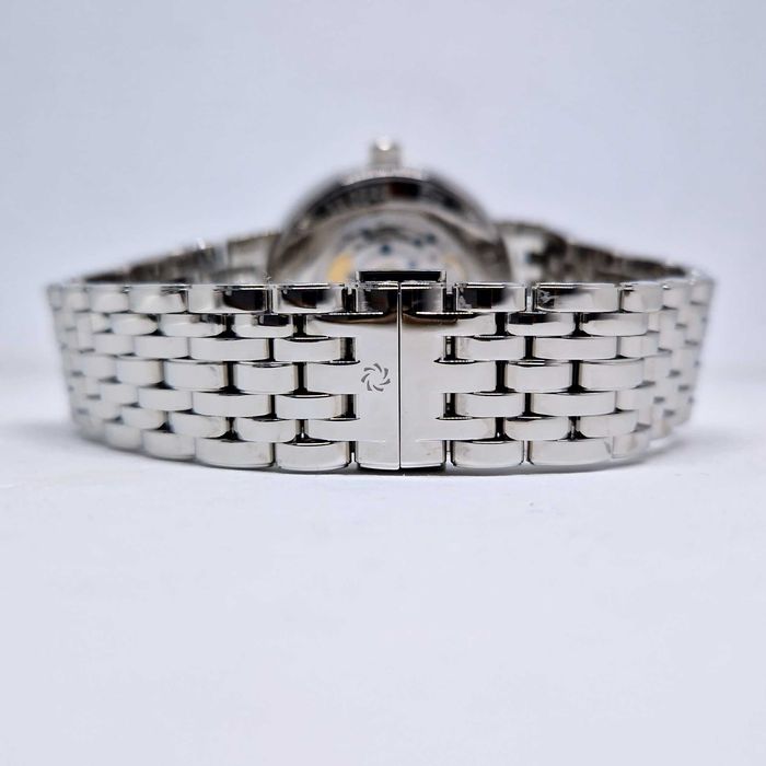 Carl F. Bucherer Adamavi 00.10314.08.35.21