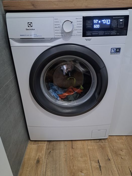 Pralka Electrolux Slim