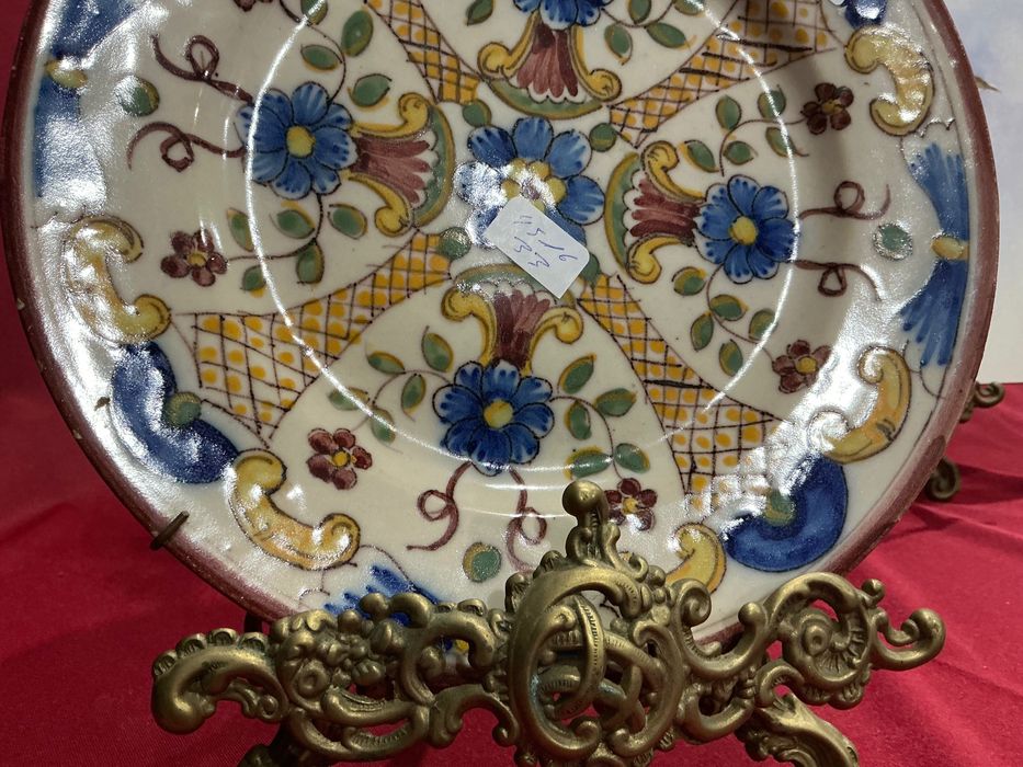 Prato viuva Lamego com 24 cm.   Anúncios abaixo