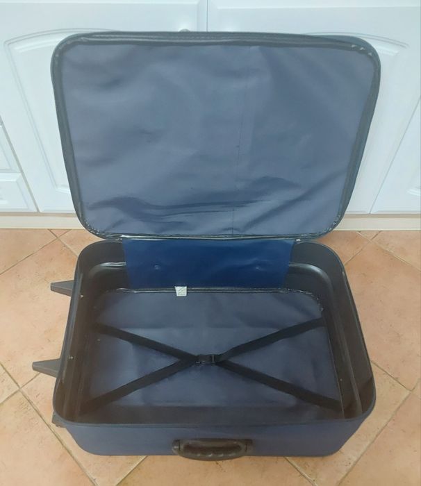 MALA DE VIAGEM DE PORÃO. Viagens,Casa,Mudanças,Passeio, Arrumação.