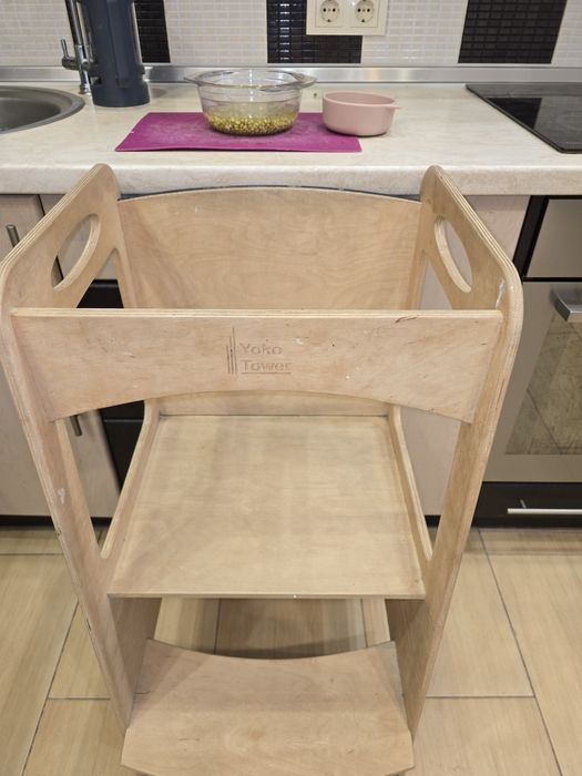 Дитяча башта-помічник Монтесорі