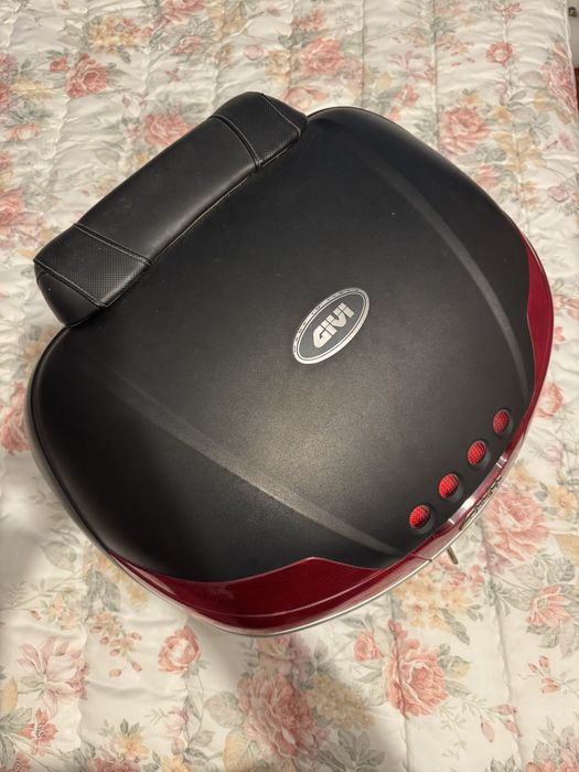 Top case Givi Impecavel