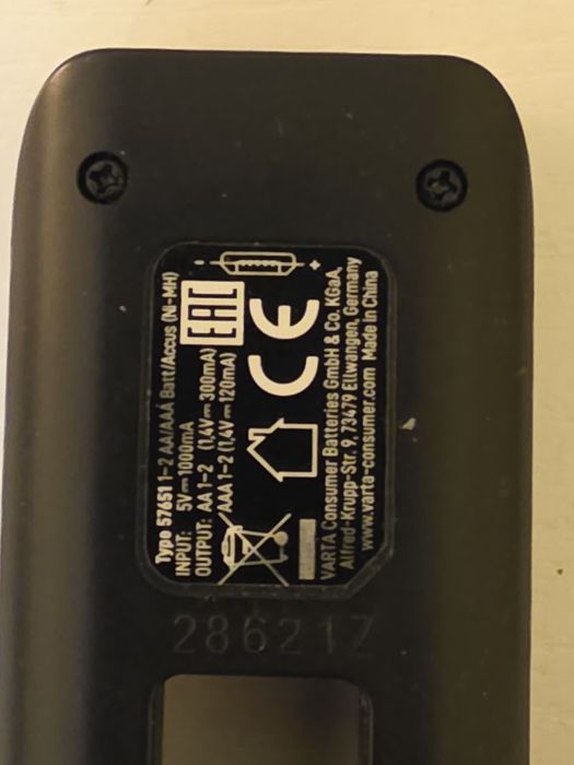 Ładowarka Varta USB Duo Do Baterii AA AAA