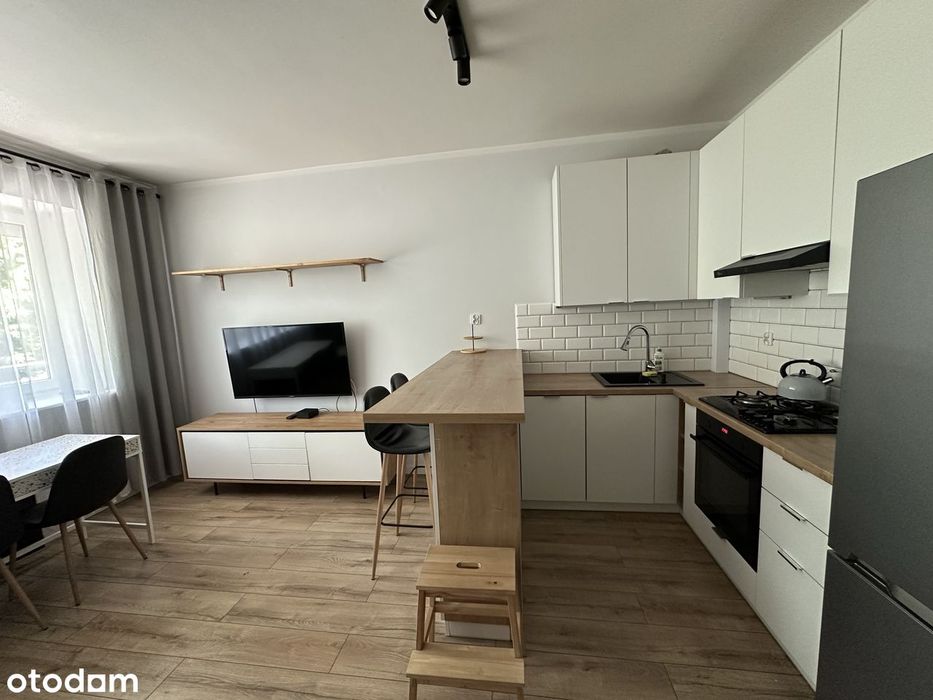 Wynajem - 38 m² - strzeżone osiedle - Bródno/Targówek - 2800PLN +opłaty - Widok 2