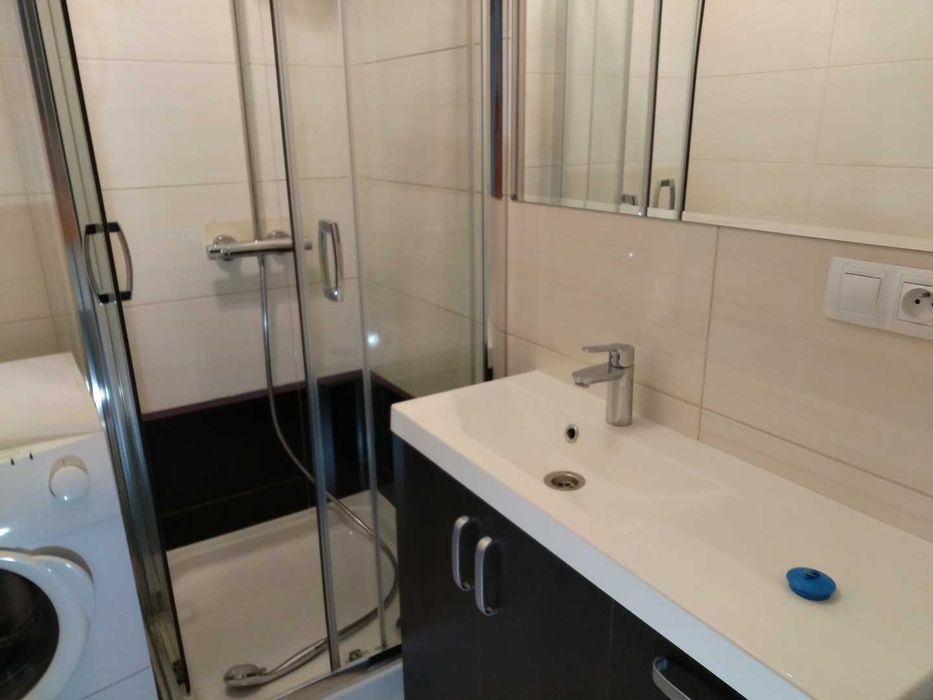 Pokój w 4 pokojowym mieszkaniu na Langego 6/Umowa do 31.12.2025/719