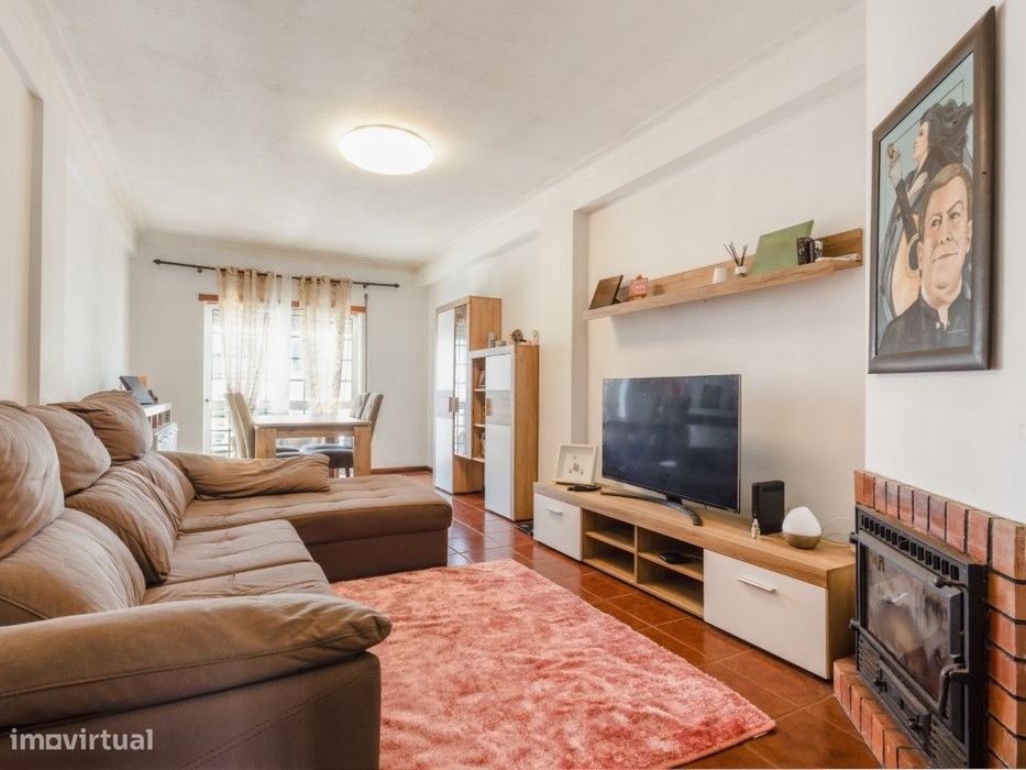 Apartamento T3 com garagem e arrumo!
