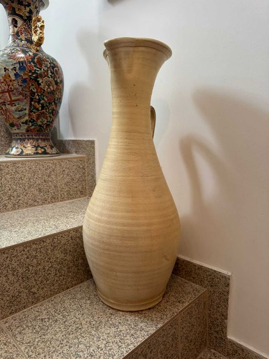 Vasos altos em porcelana