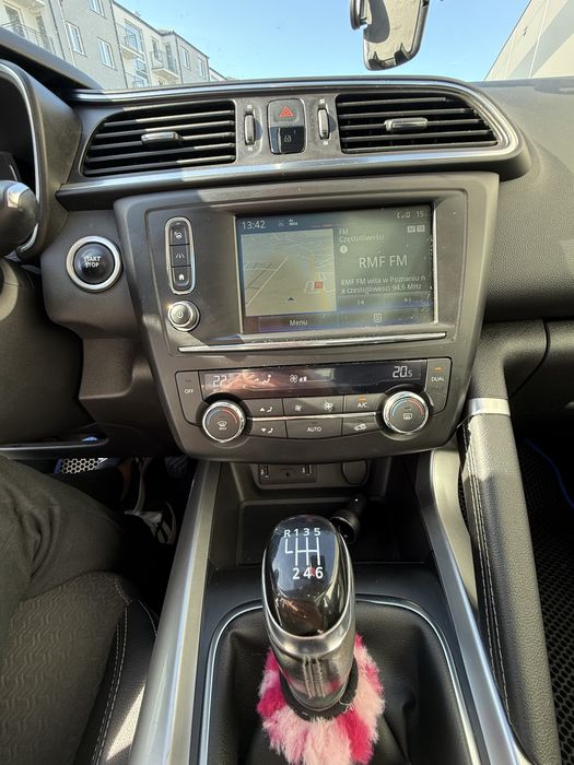 renault kadjar biała perła