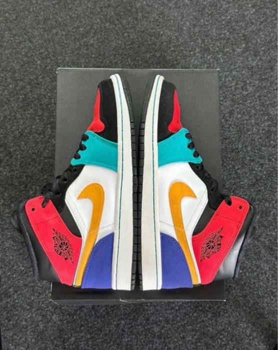 Nike Air Jordan 1 Mid Multi color