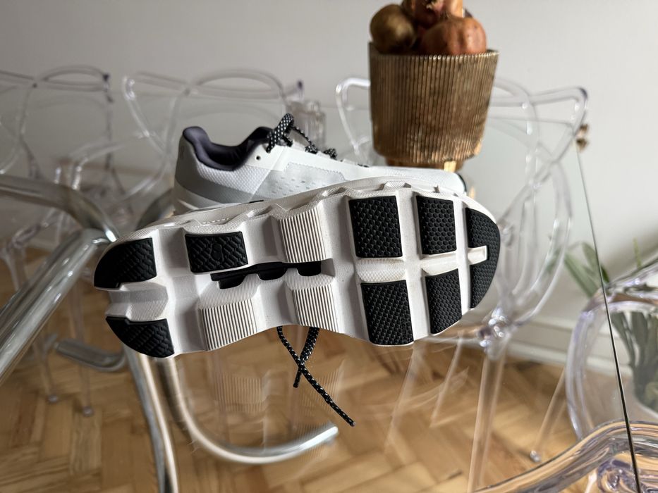 Tenis On Cloud mulher