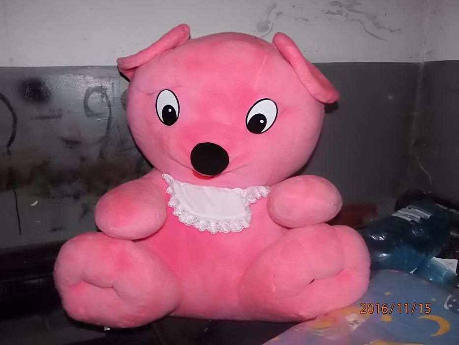 Большой плюшевый мишка