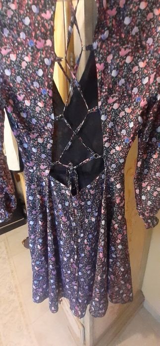 Vestido Guess com Etiqueta Seda
