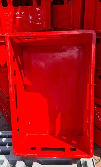 Pojemniki E2 skrzynki plastikowe EURO 2 czerwone H1 palety