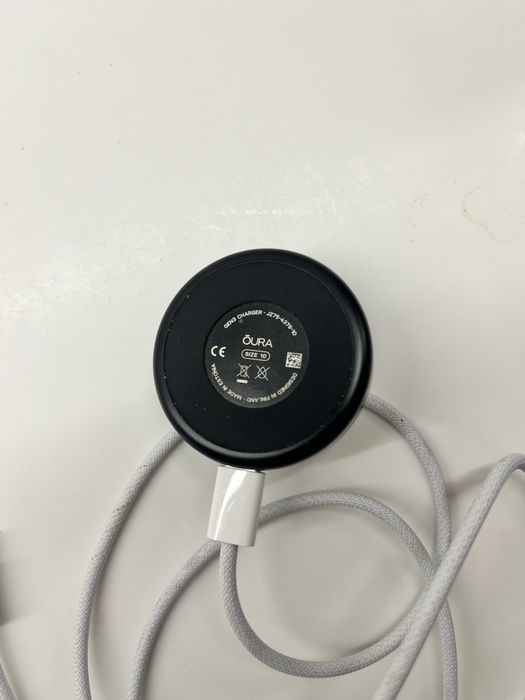 Oura ring Gen 3 Heritage Stealth US10