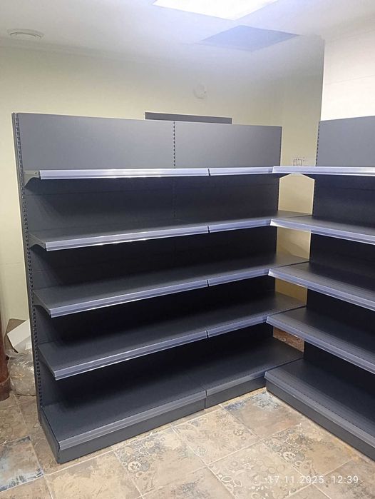 Торгове обладнання для магазину, стелажі в наявності колір графіт/крем