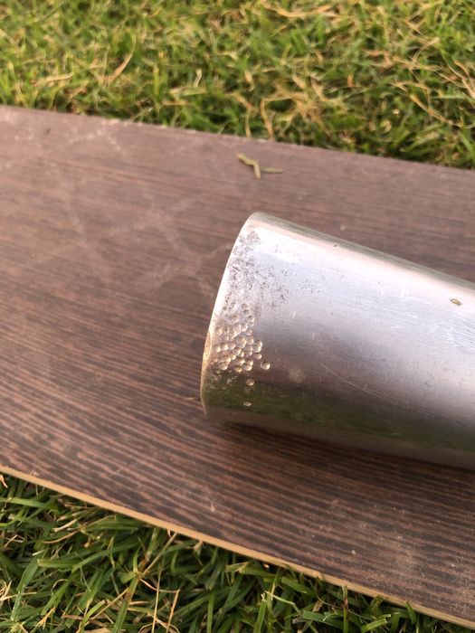 Castiçais, par. Liga e estanho com 2,7kg e 24cm