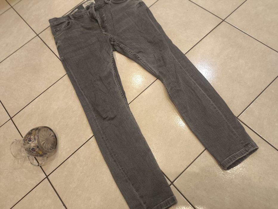 Spodnie jeansowe carrot 40 L