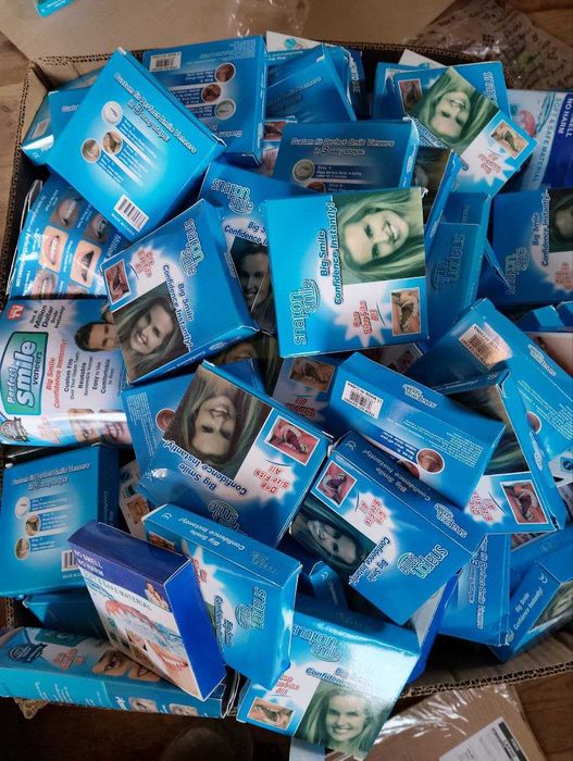 Знімні вініри для зубів