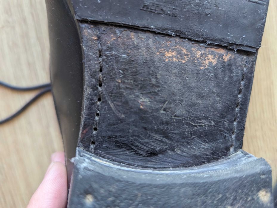 Sapatos pele fato Cortefiel homem 42