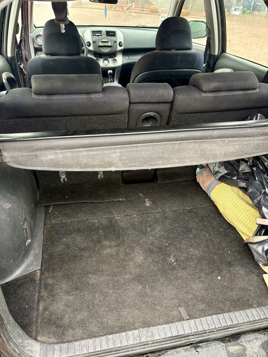 Toyota RAV4 — fotografia 7