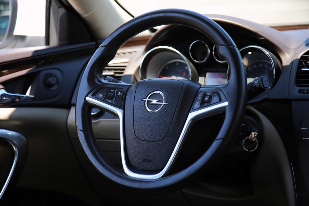Продам Opel Insignia