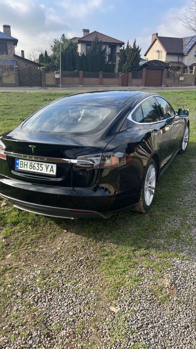 Tesla model S 90D 2015г