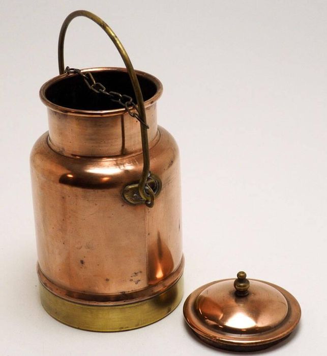 Bilha em cobre antiga