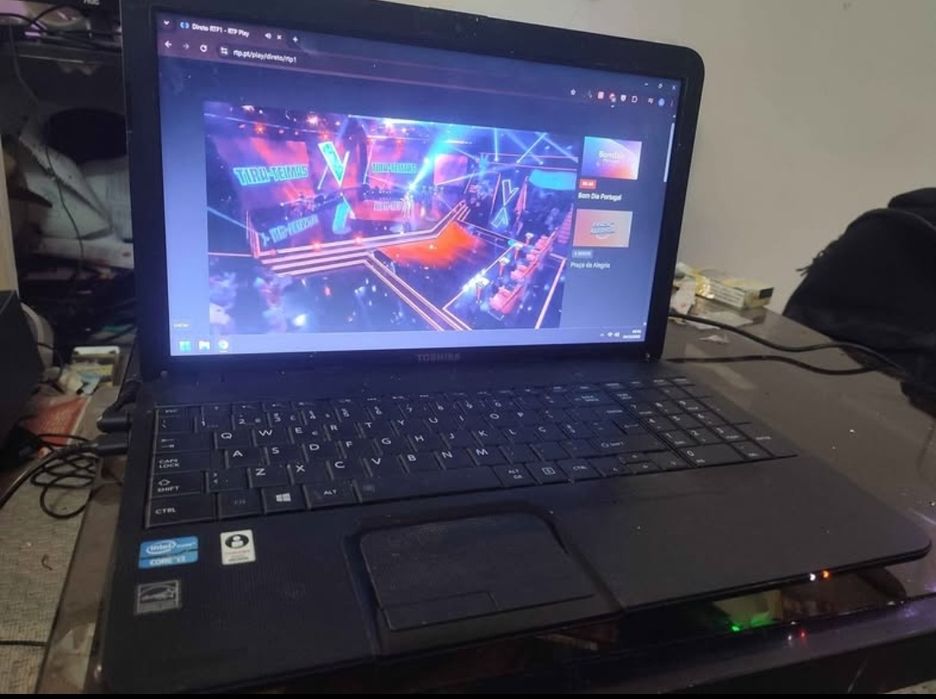 Portátil Toshiba 1DLLLJ5 i3 não tem ssd