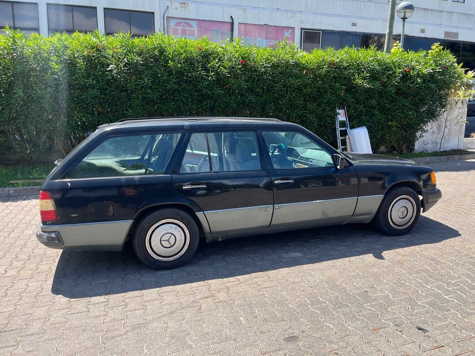 Mercedes-Benz 250 TD Carrinha (S124) | 1995 | 7 Lugares foto 3