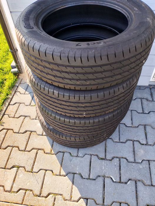 Opony letnie Continental 215 60 R17