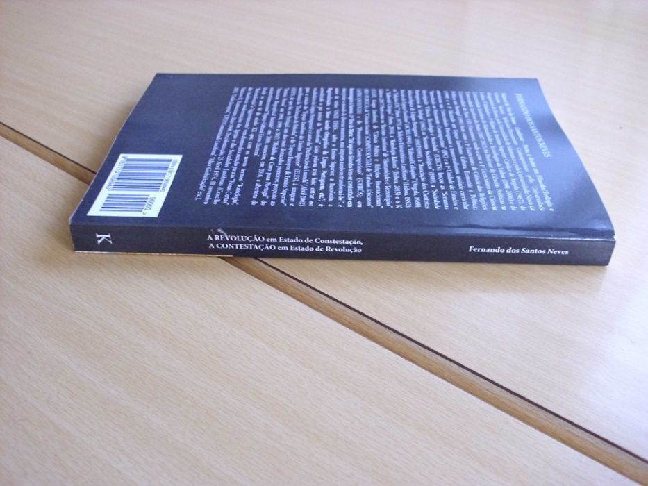 A Revolução em Estado de Contestação de Fernando dos Santos Neves