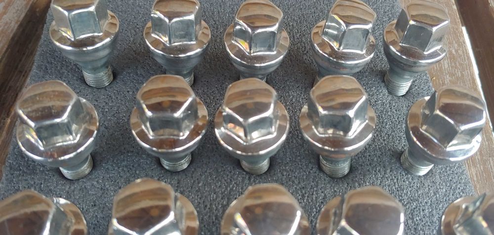 Śruby do felg 12x1.25