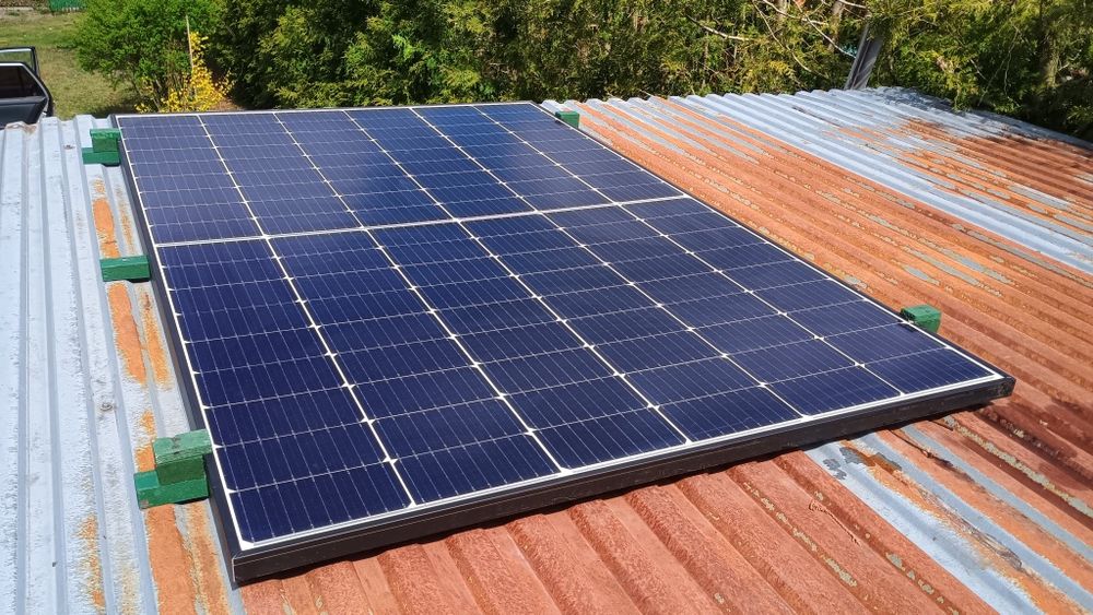 MPPT tracker 30A 12/24V + panel sterujący + panel fotowoltaiczny 410W data 18-08-2025