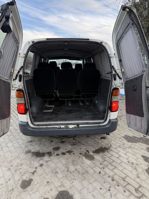 Продам Toyota Hiace