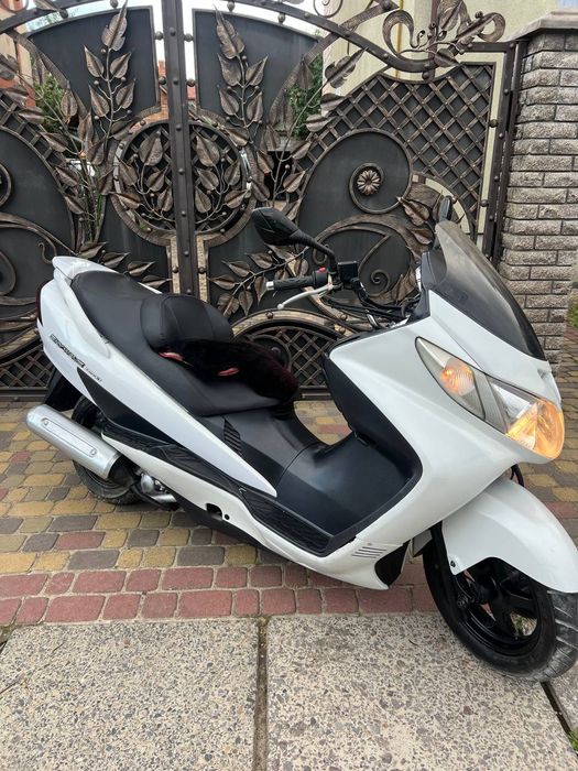 Скутер Suzuki Skuwave 250