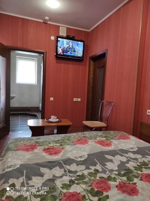 Подобово оренда з банею , банкет залом , мангальною зоною , порковкою