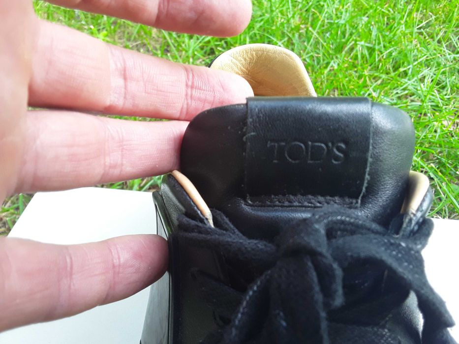 Кроссовки туфли кожаные 38 р. Tod's