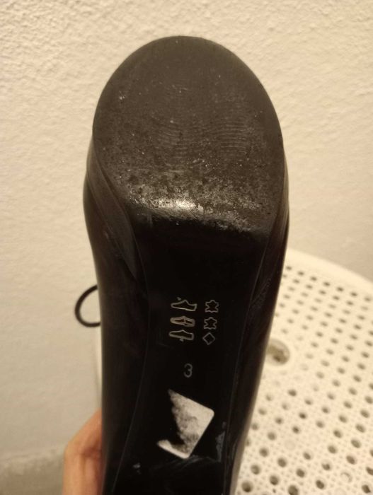 Botins de pele senhora