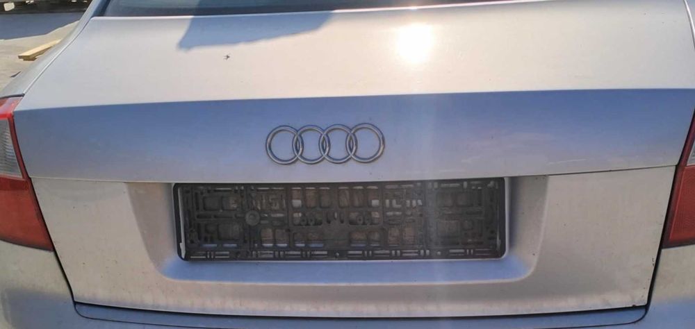 klapa bagażnika  Audi A4 B6 sedan kombi