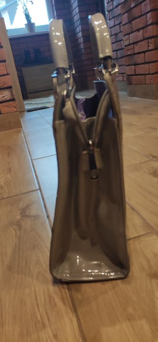 Torebka damska lakierowana